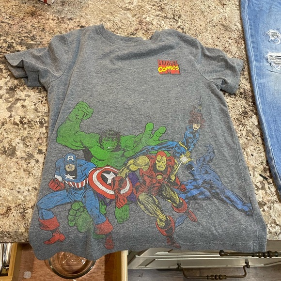 Marvel super hero old navy shirt - Picture 2 of 6